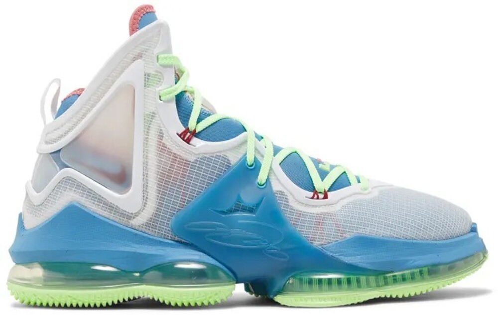 Brand New Nike LeBron 19 Tropical Size 9.5 DC9339-400